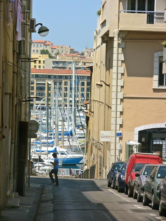 Escale Marseillaise, Grand T2 Calme, Pres Du Vieux Port Pour 2 A 4 Personnes, Nettoyage Rigoureux Apartamento Marselha Exterior foto